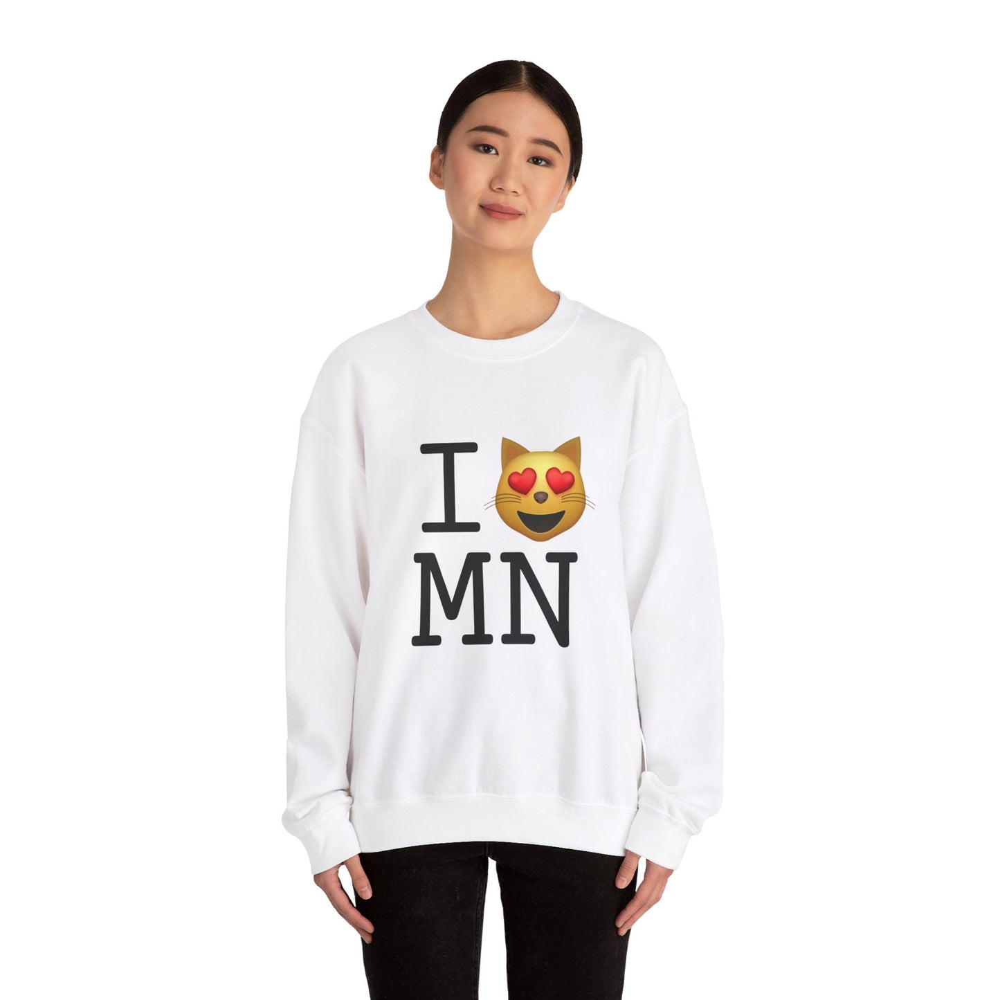 "I'm a Cat that Loves Minnesota" Sweatshirt