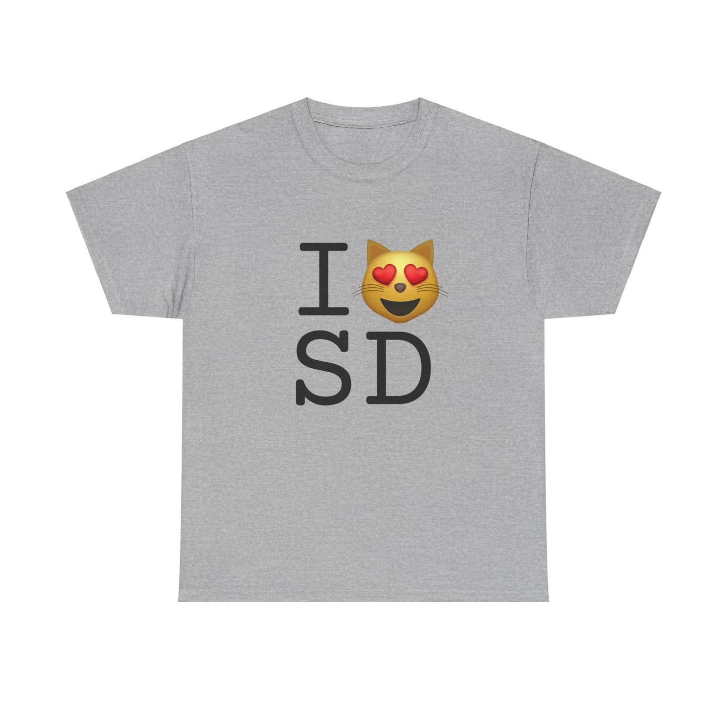 "I'm a Cat that Loves South Dakota" Tee