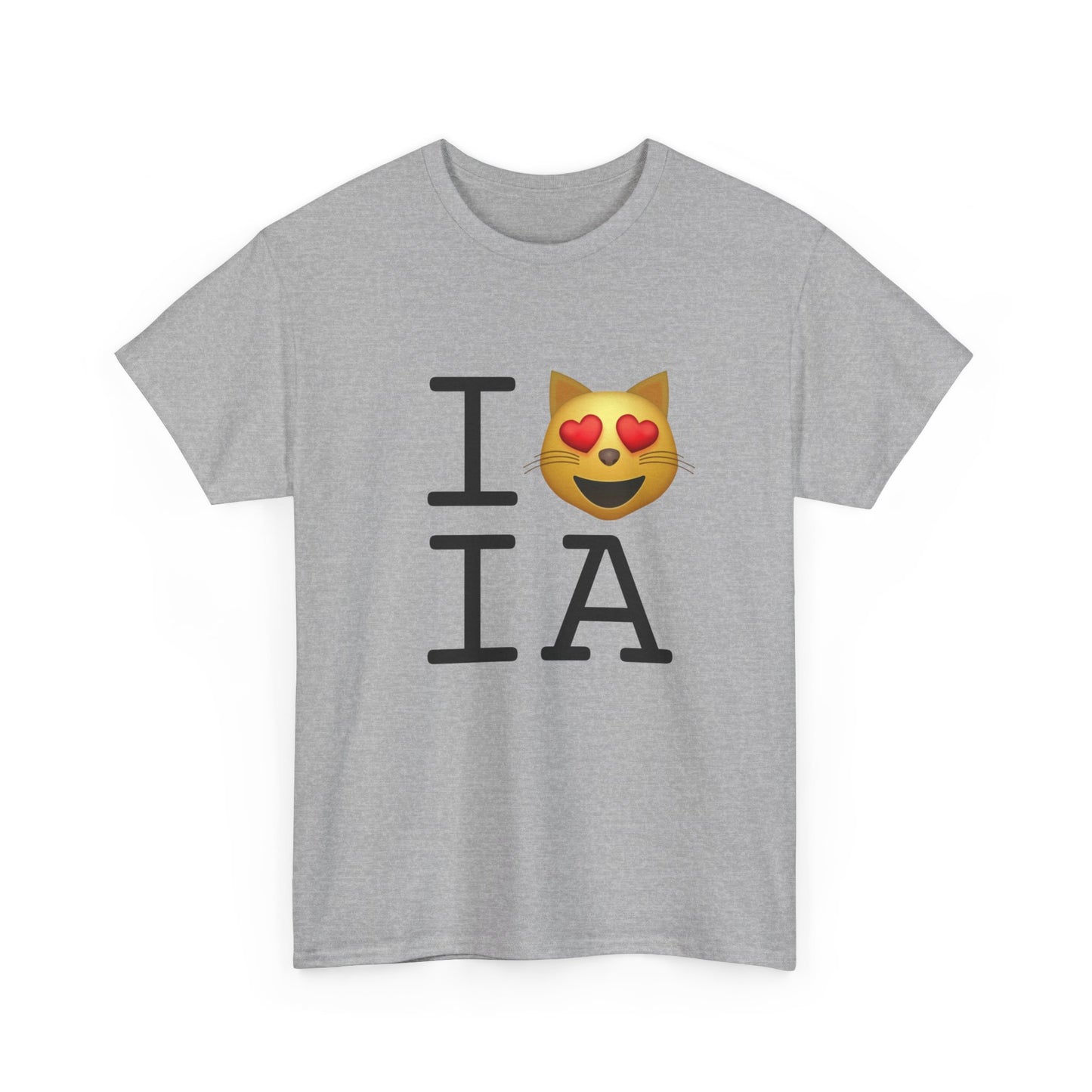 "I'm a Cat that Loves Iowa" Tee