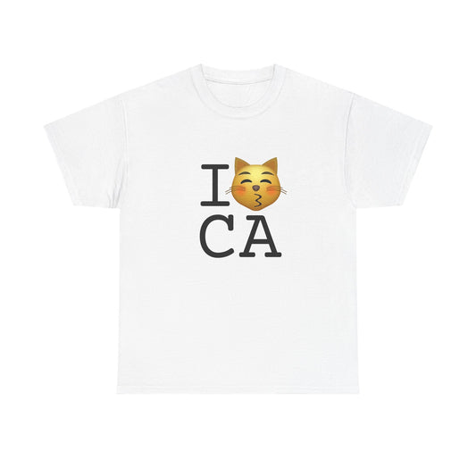"I'm a Kissing Cat toward California" Tee